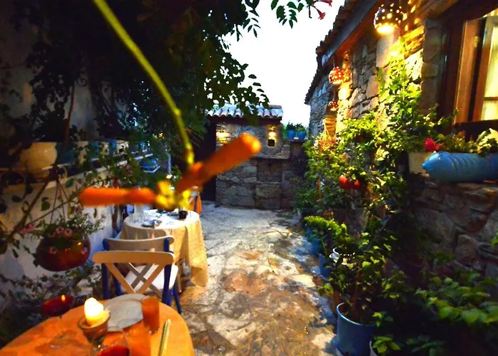 Sirincem Gazde/Camere de închiriat