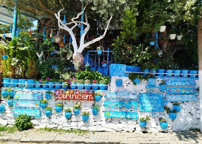 Sirincem Gazde/Camere de închiriat *