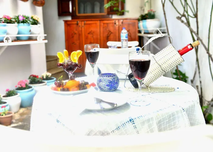 Gazde/Camere de închiriat Sirincem *