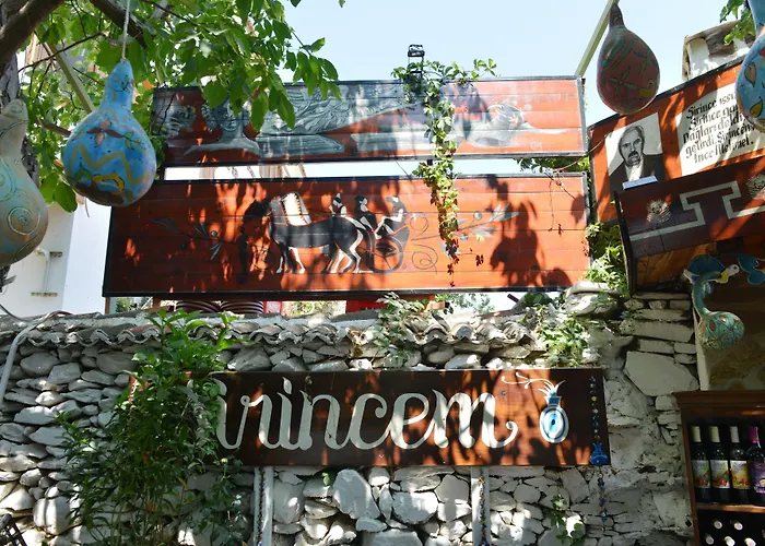 Sirincem Gazde/Camere de închiriat