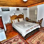 Habitación en casa particular Sirincem